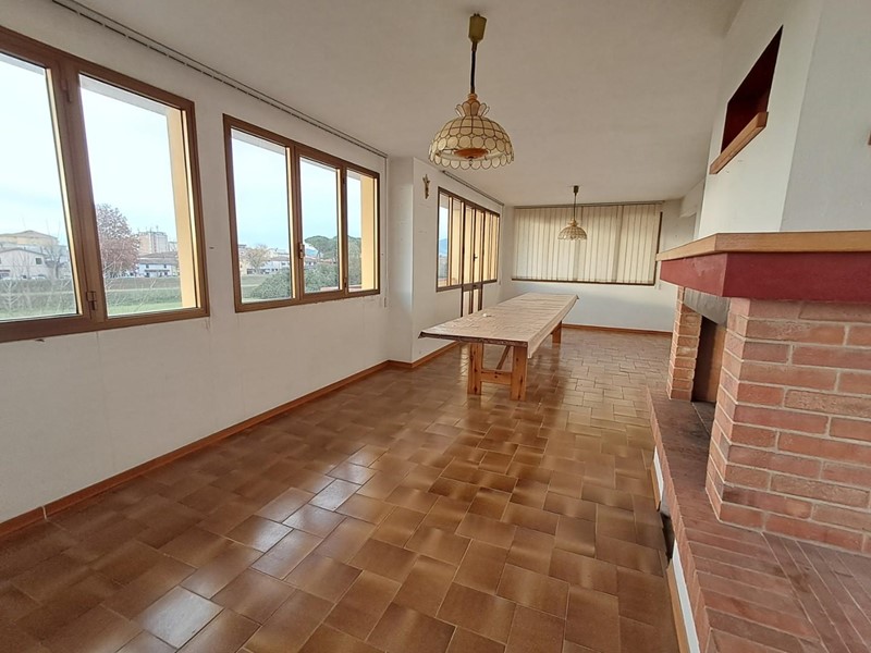 Casa Indipendente in Vendita a Ponsacco, 145'000&euro;, 140 m², con Box