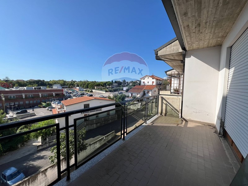 Appartamento in Vendita a Lanciano, 105'000&euro;, 120 m²