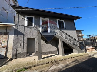 Casa Indipendente in Vendita a Lanciano, 185'000&euro;, 172 m²