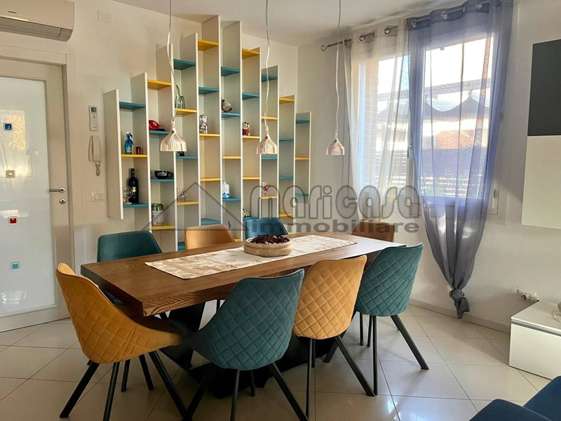 Villetta a schiera in Affitto a Vigarano Mainarda, 1'650&euro;, 220 m²