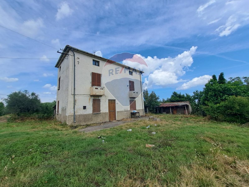 Casa Indipendente in Vendita a Lanciano, 15'000&euro;, 156 m²