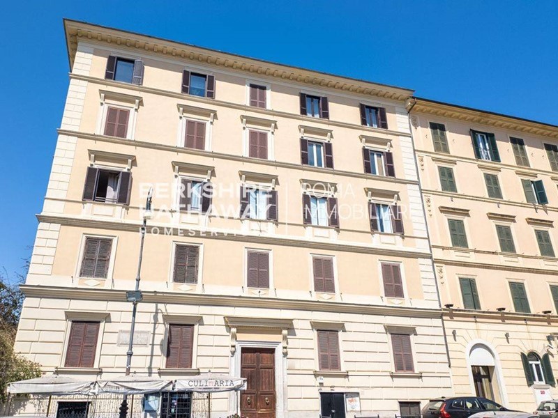 Appartamento in Vendita a Roma, 1'500'000€, 275 m²