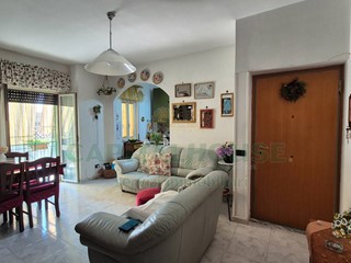 Trilocale in Vendita a Recale, 85'000€, 75 m²