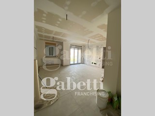 Quadrilocale in Vendita a Macerata, 205'000€, 94 m²