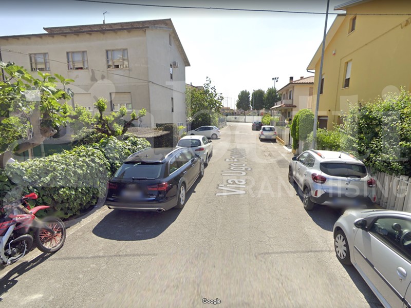 Negozio in Vendita a Loreto, 119'000&euro;, 121 m²