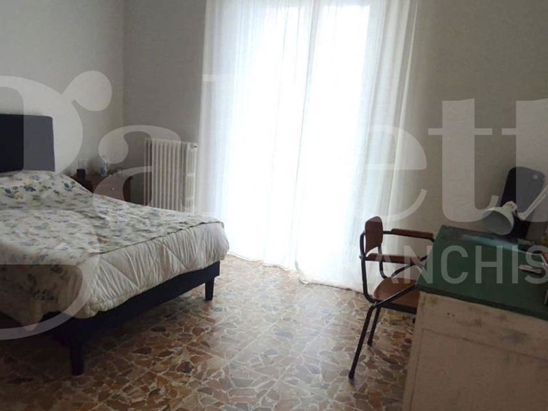 Quadrilocale in Affitto a Macerata, 250€, 90 m²