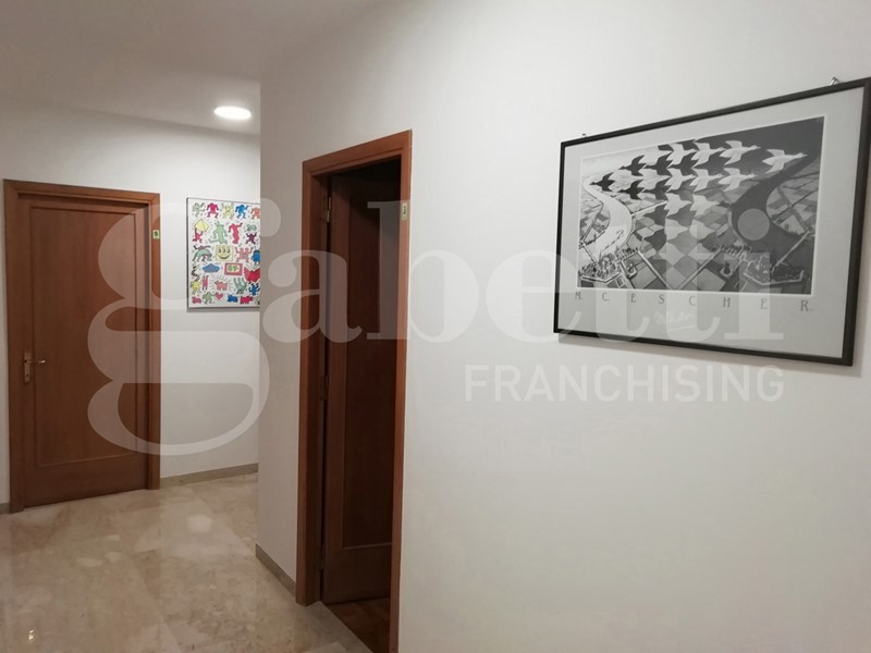 Appartamento in Affitto a Macerata, 300€, 120 m²