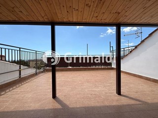 Appartamento in Vendita a Pontecagnano Faiano, 125'000&euro;, 145 m²
