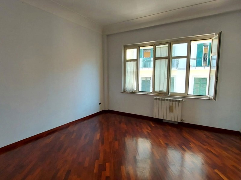 Appartamento in Affitto a Napoli, 2'200€, 180 m²