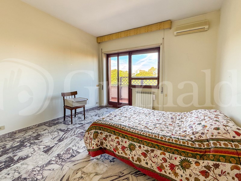 Attico in Vendita a Roma, 870'000€, 220 m²