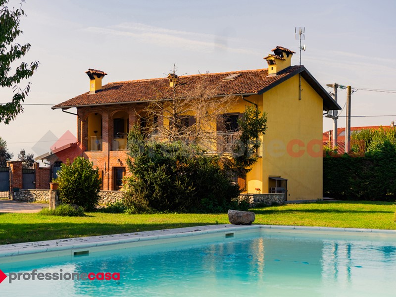 Villa in Vendita a Vigone, 299'000&euro;, 180 m²