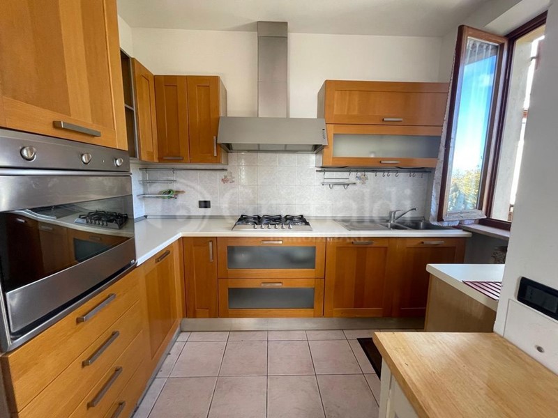 Quadrilocale in Vendita a Santa Maria Nuova, 110'000€, 140 m²