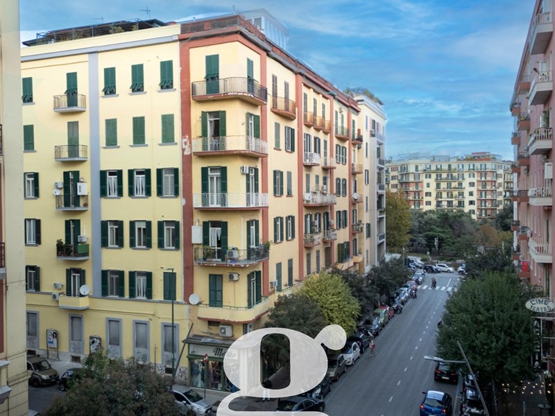 Appartamento in Vendita a Napoli, 595'000€, 138 m²