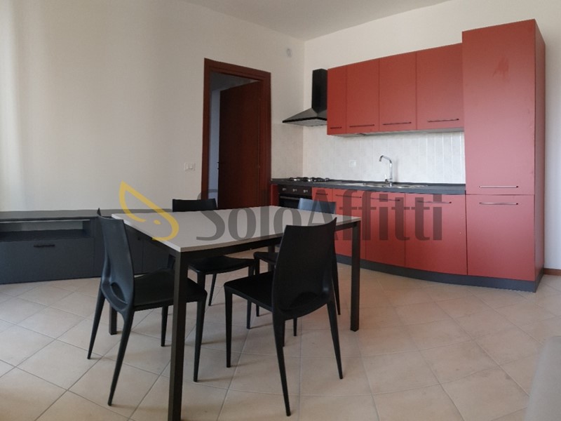 Bilocale in Affitto a Legnago, zona Porto, 530€, 57 m², arredato, con Box