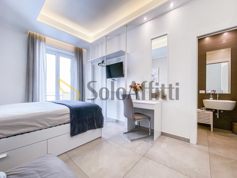Stanza in Affitto a Napoli, zona Vomero, 590&euro;, 30 m²