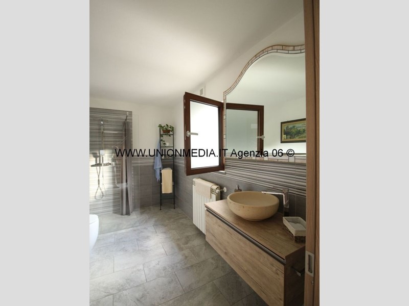 Quadrilocale in Vendita a Arcola, 185'000€, 98 m²