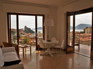 Quadrilocale in Affitto a Lerici, zona Lerici Centro, 900&euro;, 100 m², arredato