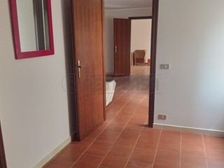 Appartamento in Vendita a Castelvetrano, 65'000&euro;, 165 m², con Box