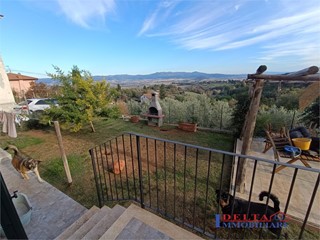 Casa Semi Indipendente in Vendita a Rosignano Marittimo, 240'000&euro;, 142 m²