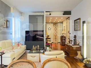 Appartamento in Vendita a Bologna, 798'000€, 160 m²