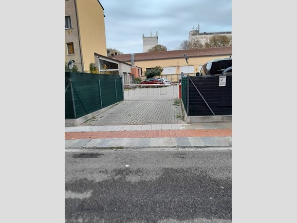 Posto auto in Vendita a San Giovanni in Persiceto, zona Centro, 16'000&euro;, 14 m²
