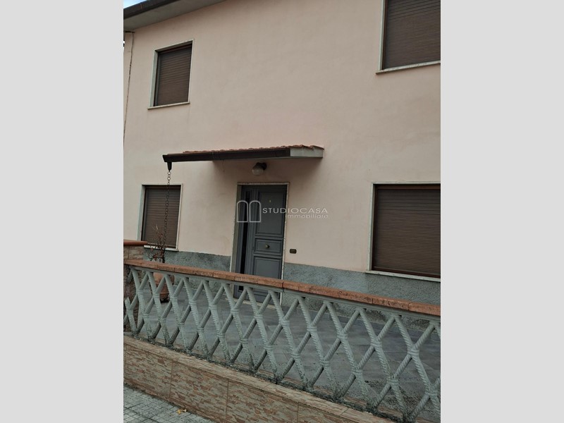 Casa Indipendente in Vendita a San Giuliano Terme, zona Pappiana, 239'000&euro;, 100 m², con Box