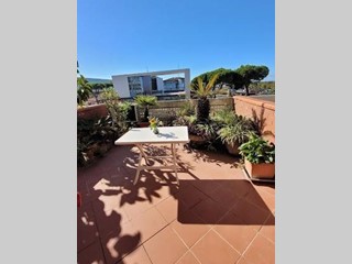 Monolocale in Affitto a Carrara, zona Marina di Carrara, 700&euro;, 30 m², arredato