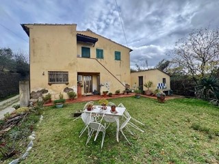 Casa Indipendente in Vendita a Casciana Terme Lari, zona Usigliano, 195'000&euro;, 108 m², arredato