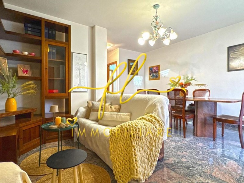 Casa Indipendente in Vendita a Cecina, 295'000&euro;, 165 m², con Box