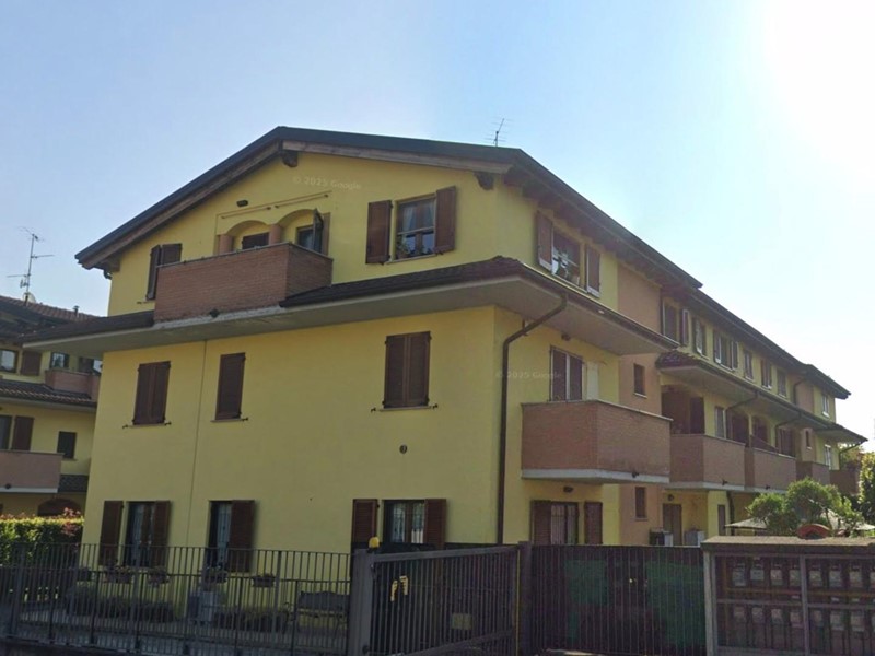 Quadrilocale in Vendita a Pozzo d'Adda, 48'000&euro;, 69 m², con Box