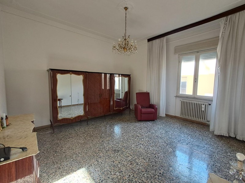 Appartamento in Vendita a Ponsacco, 170'000&euro;, 150 m², arredato, con Box