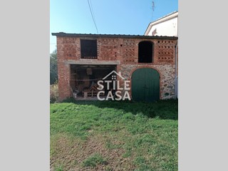 Casale in Vendita a Castelfranco di Sotto, zona Orentano, 58'000&euro;, 160 m²