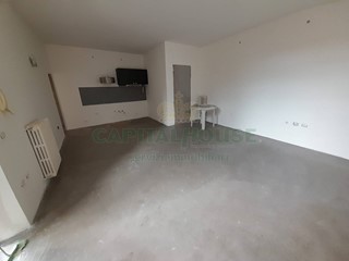 Trilocale in Affitto a Caserta, 400€, 70 m²