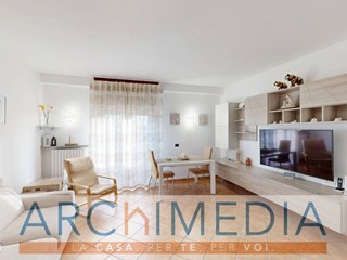 Trilocale in Vendita a Malnate, 129'500&euro;, 86 m²