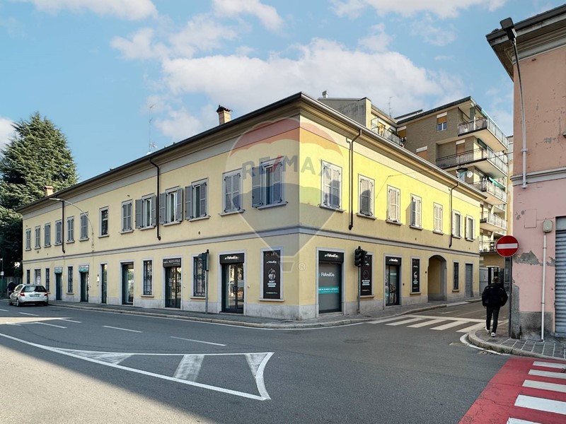 Bilocale in Vendita a Seregno, 228'000&euro;, 99 m²