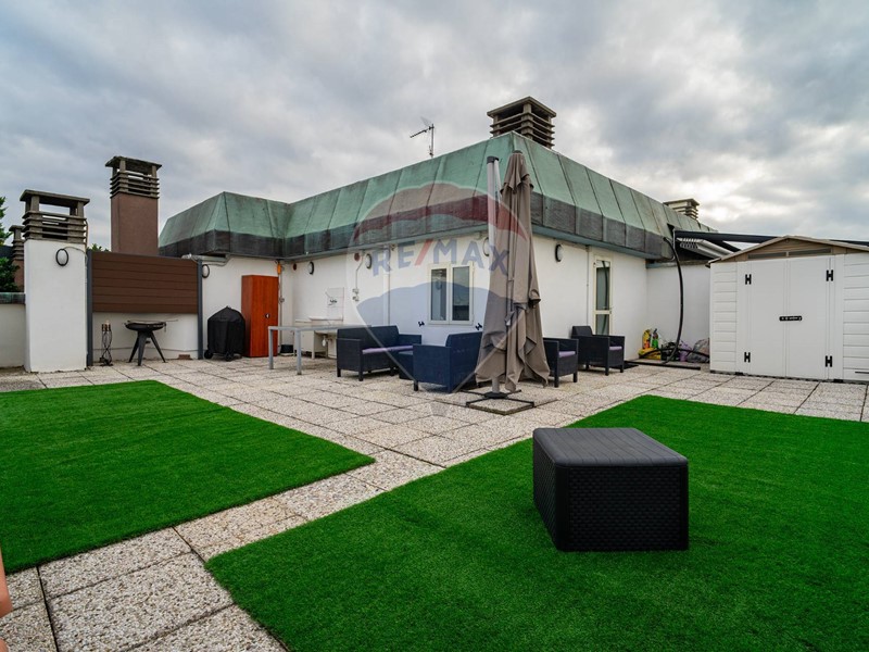 Attico in Vendita a Rho, 378'000&euro;, 147 m²