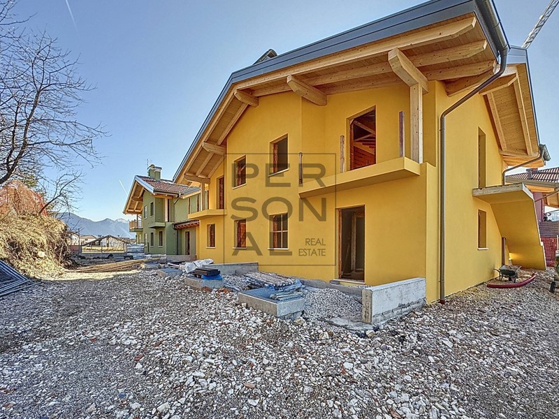 Trilocale in Vendita a Predaia, 460'000€, 200 m²