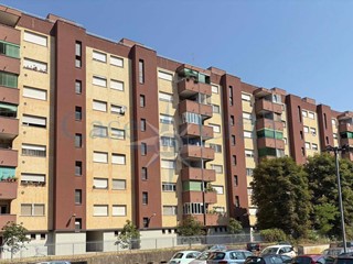 Trilocale in Vendita a Milano, 260'000€, 83 m²