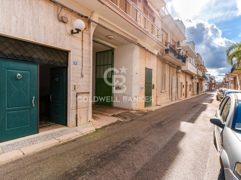 Appartamento in Vendita a San Michele Salentino, 210'000&euro;, 197 m²