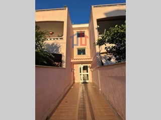 Trilocale in Vendita a Anzio, 140'000€, 70 m²