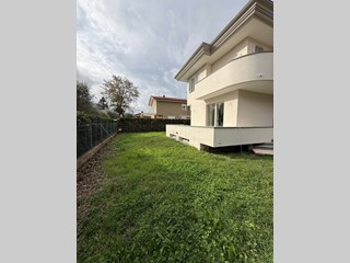 Casa Semi Indipendente in Vendita a Pietrasanta, 690'000&euro;, 130 m²