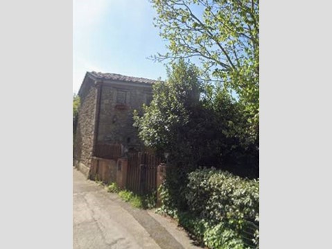 Appartamento in Vendita a Santa Fiora, 63'465&euro;, 195 m²