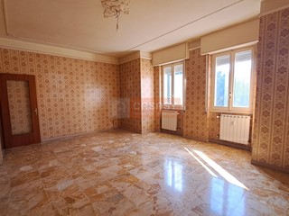 Appartamento in Vendita a Albenga, 218'000€, 136 m²