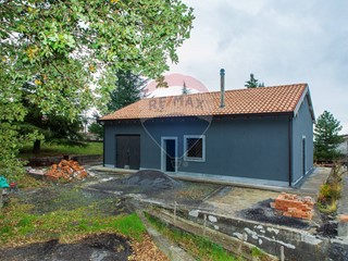 Casa Indipendente in Vendita a Ragalna, 112'000€, 123 m²