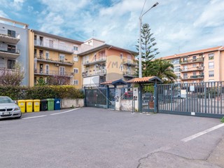 Appartamento in Vendita a Catania, 239'000€, 130 m²