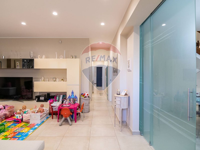 Casa Semi Indipendente in Vendita a Acireale, 249'000&euro;, 188 m²