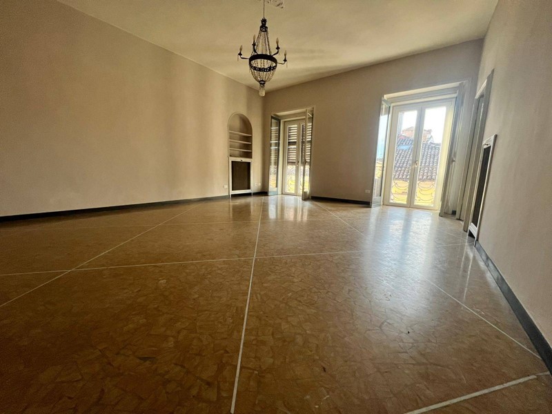 Trilocale in Affitto a Piacenza, 715€, 100 m²