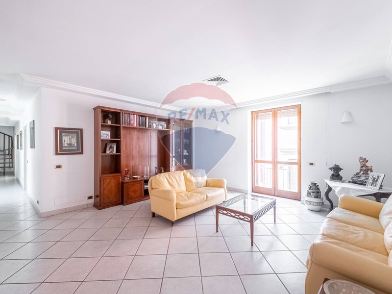 Appartamento in Vendita a Nocera Inferiore, 460'000&euro;, 220 m²