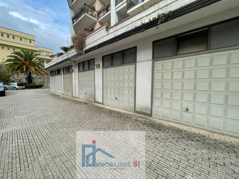 Box in Vendita a Benevento, 19'000€, 16 m²