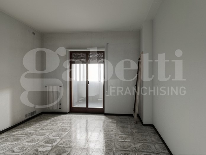 Appartamento in Vendita a Brindisi, 89'000€, 118 m²